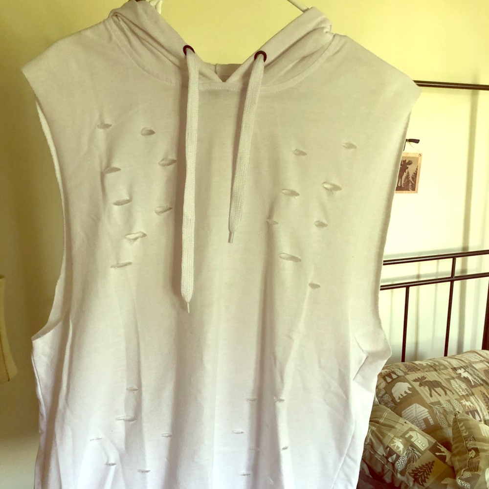 Men’s Rue 21 Carbon sleeveless hooded shirt